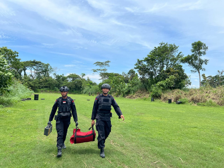 Tukang Rosok di Blitar Temukan Mortir di Karung Barang Kulakan