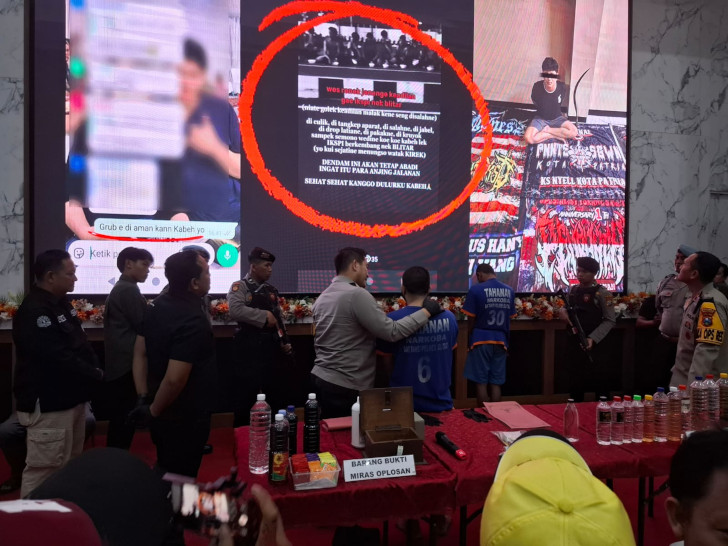 Polisi Bekuk 2 Oknum Pesilat yang Edarkan Pil Koplo dan Provokasi Massa