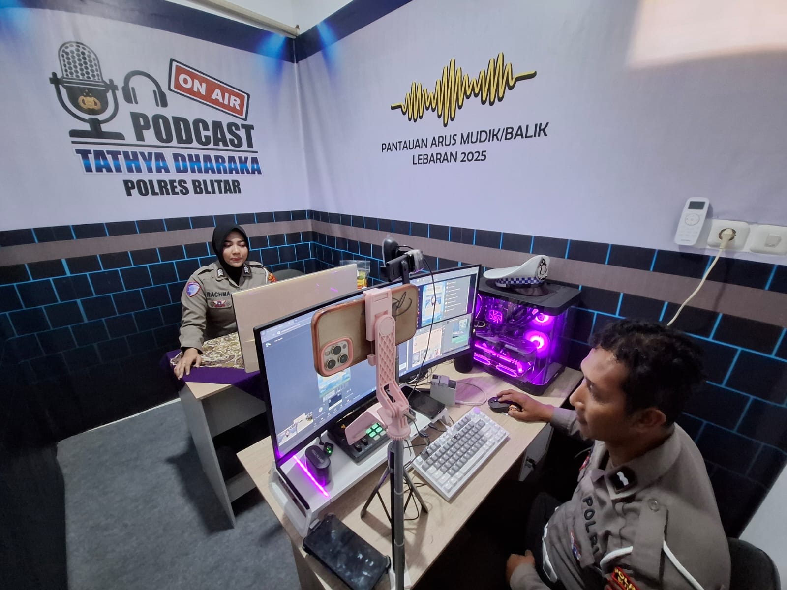 ebdc3c6b a5c4 4751 8b40 d95a06229483