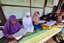 Puluhan Nenek Ikuti Pondok Ramadan Khusus Janda Lansia di Blitar