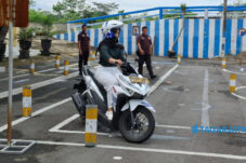 Satpas Polres Blitar Beri Pelatihan Singkat Pemohon SIM yang Gagal Ujian Agar Berhasil