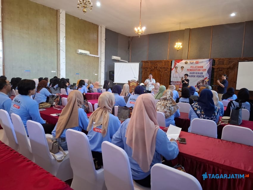 Disperindag Kabupaten Blitar Gelar Pelatihan Soft Skill untuk Puluhan Karyawan Pabrik Rokok dari Dana Cukai