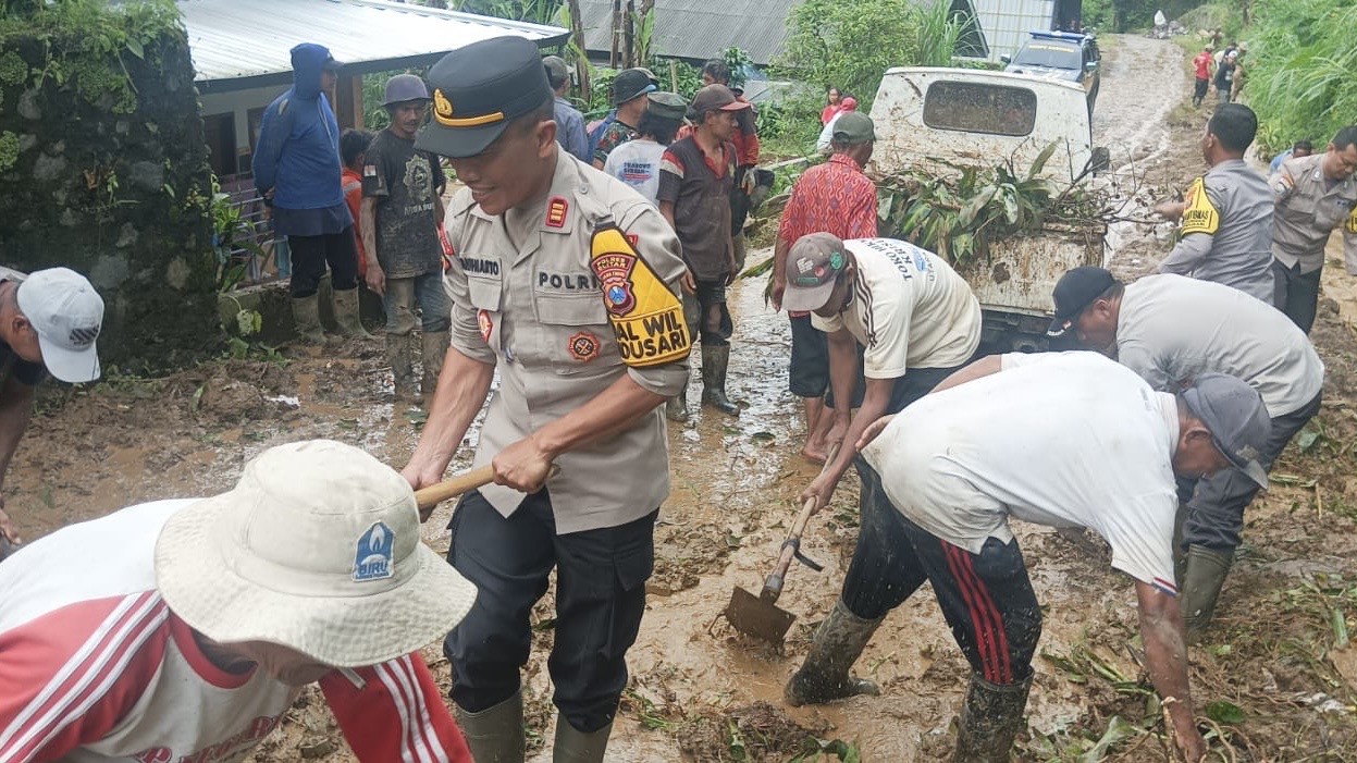 b7163782 0030 4a81 a71b 0c23623ddc4d