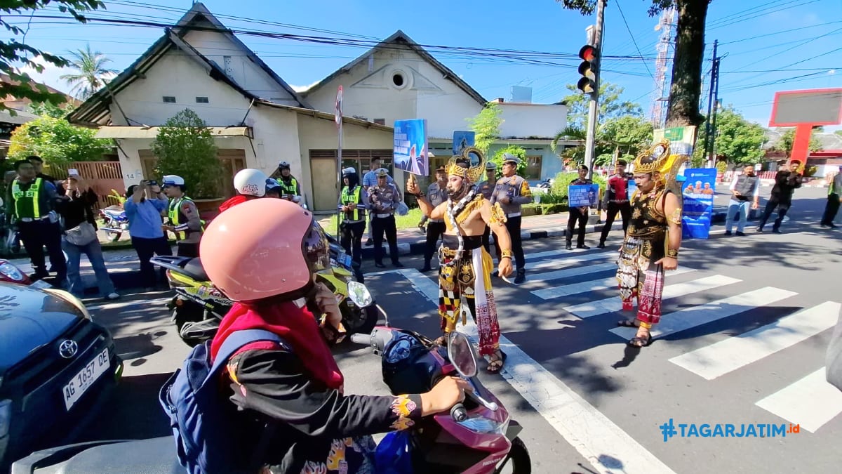 Gatut Kaca dan Werkudara Warnai Sosialisasi Operasi Keselamatan Semeru 2026 di Blitar