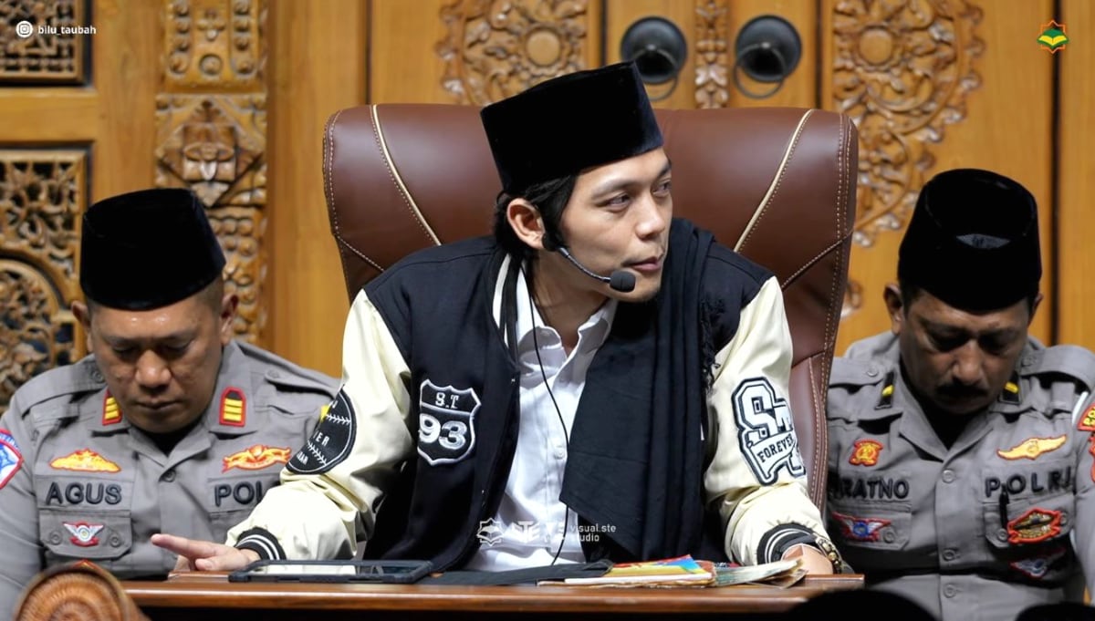 Gus Iqdam Ajak Jamaahnya Tertib Berlalu Lintas