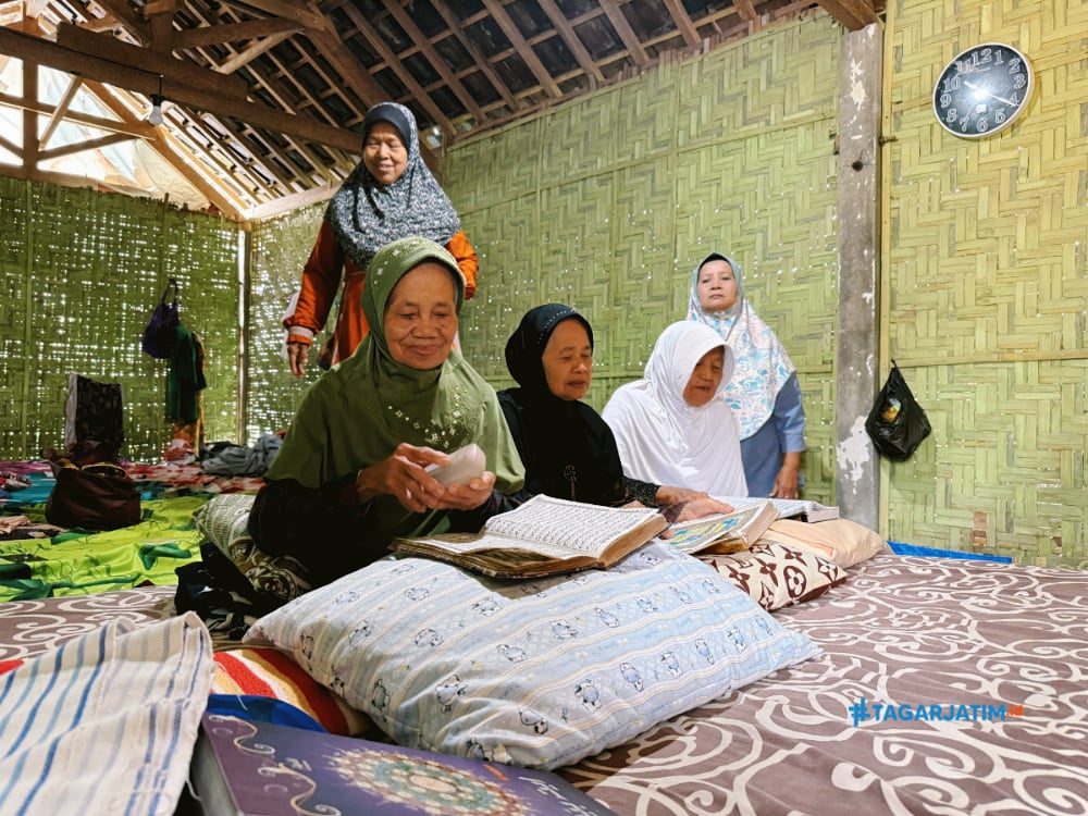 Mendalami Ilmu Agama ala Pondok Ramadan Janda Lansia Blitar