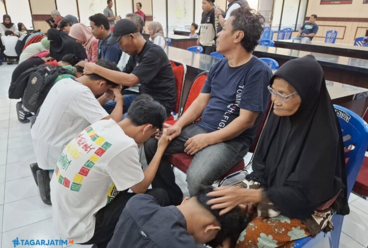 45 Remaja Pelaku Balap Liar, Dihukum Sungkem Kepada Orangtua