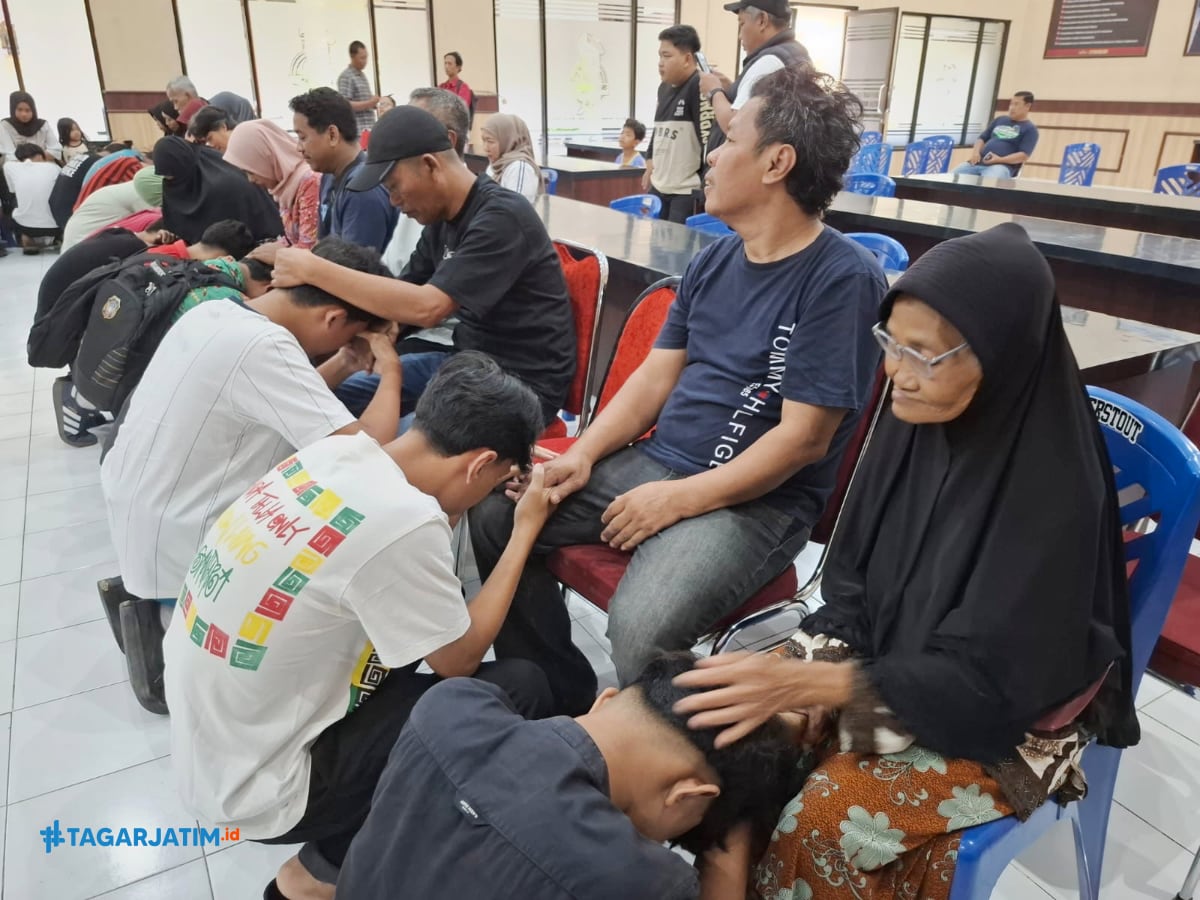 45 Remaja Pelaku Balap Liar, Dihukum Sungkem Kepada Orangtua