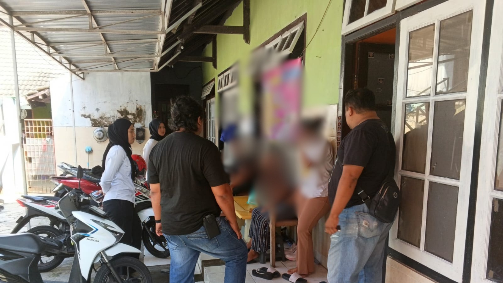 Polres Blitar Kota Bongkar Komplotan Mucikari Jual Anak untuk Layani 9 Pria Dalam Sehari 1 d1ee5d4a 8b15 476d ba82 a2a6501e3bac